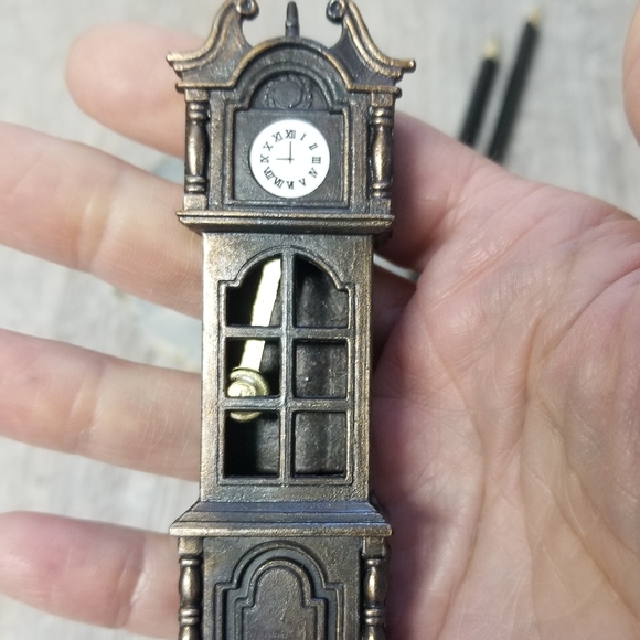 Vintage novelty pencil sharpeners - Picture 10 of 10